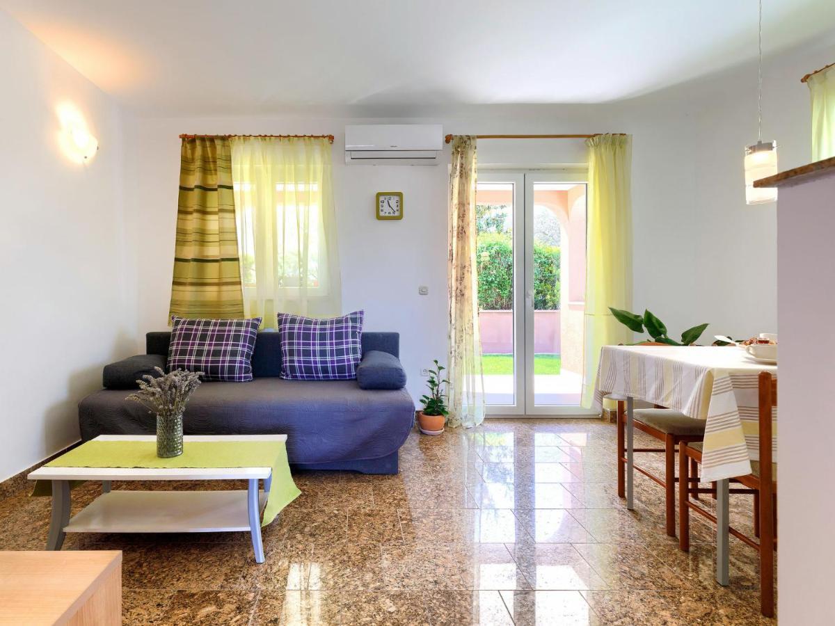 Holiday Home House Eric&Paolo By Interhome Pula Exterior foto