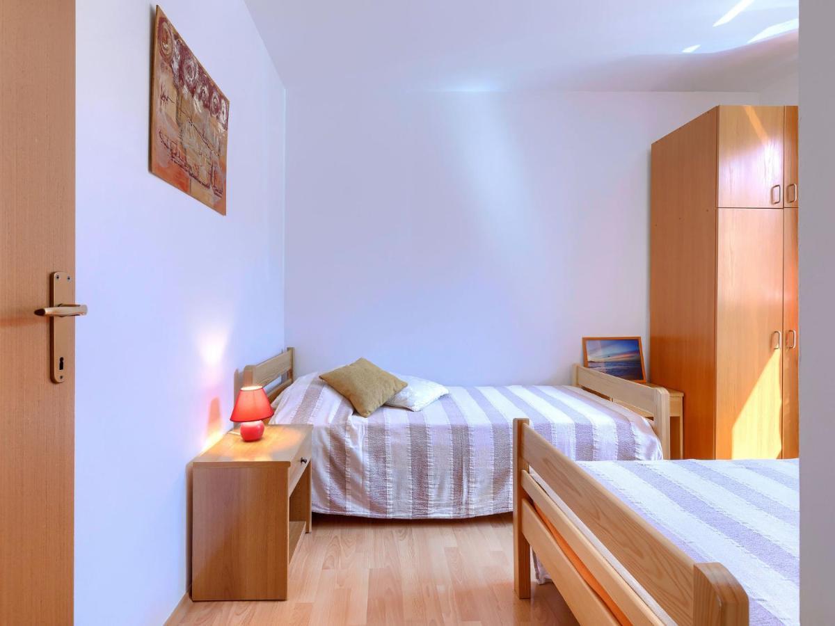 Holiday Home House Eric&Paolo By Interhome Pula Exterior foto
